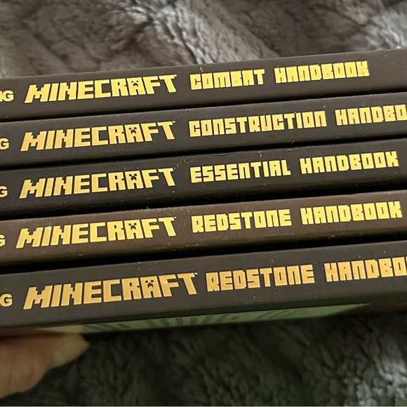 Minecraft: The Complete Handbook Collection - Picture 2 of 2